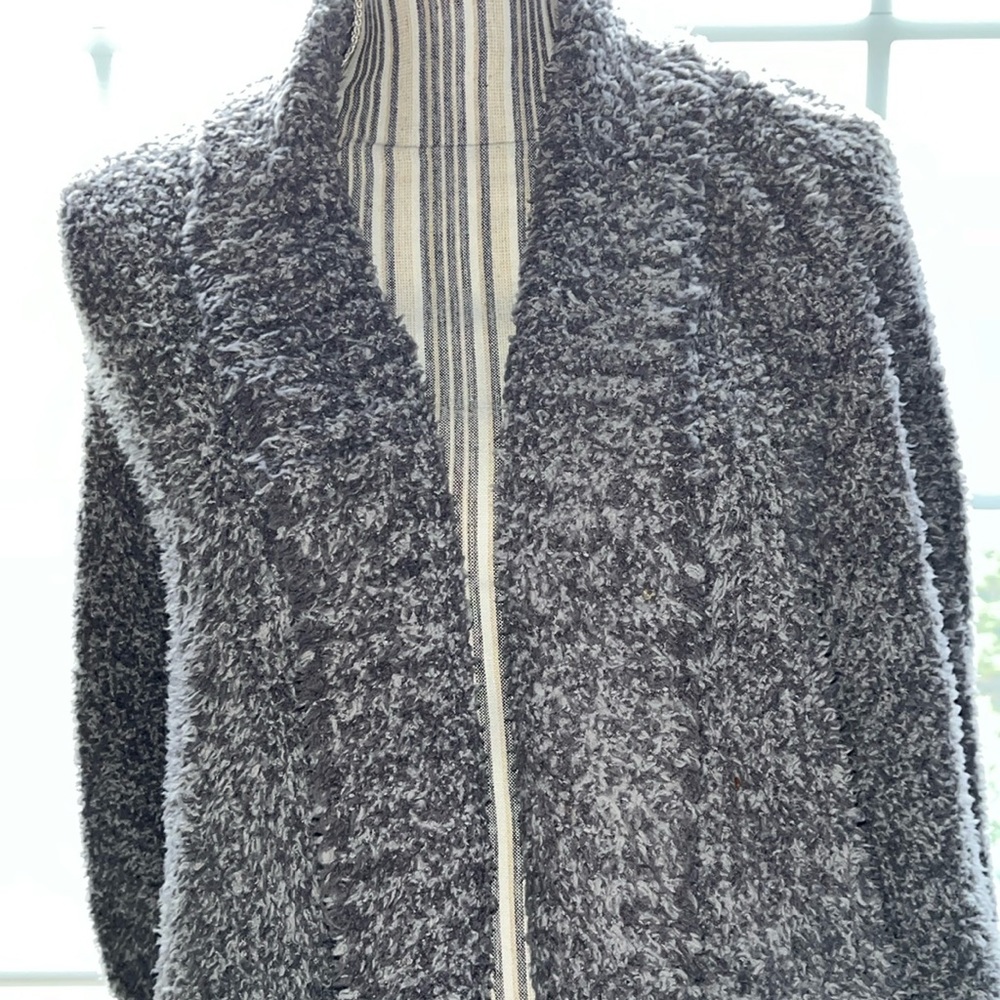 BAREFOOT DREAMS S/M SWEATER GREY